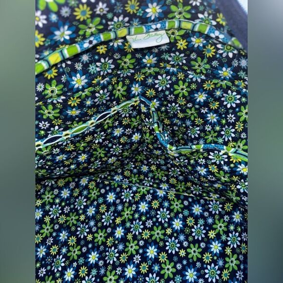 Vera Bradley Weekender Bag Floral Patterned Blue & Green with adjustable… - Picture 7 of 12